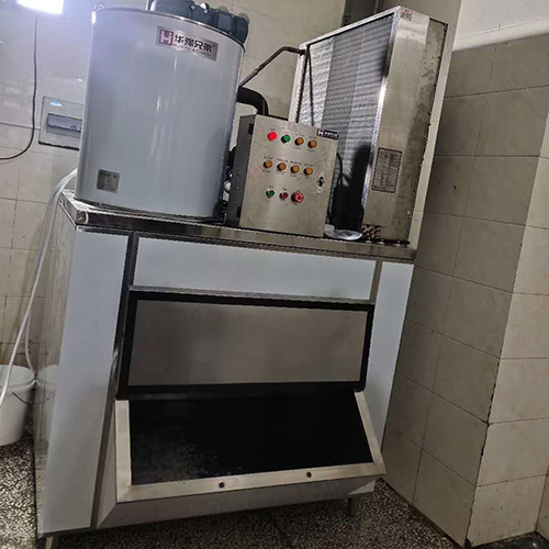 2噸片冰機交付山東某酒店使用