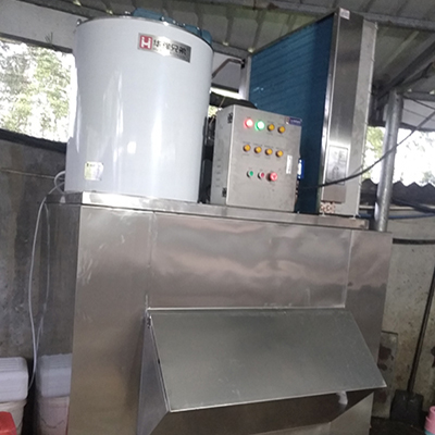 2噸全不銹鋼片冰機交付四川眉山某家禽生鮮配送