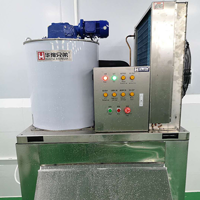 1噸全不銹鋼片冰機(jī)交付廣東東莞某食品加工廠