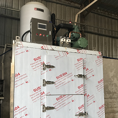 5噸不銹鋼片冰機(jī)交付廣州花都區(qū)某屠宰廠使用