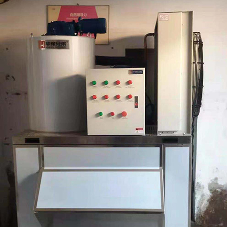 華豫兄弟1.5噸制冰機交付陜西運城某超市使用