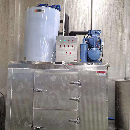 2臺5噸片冰機交付河南某牛肉加工廠使用