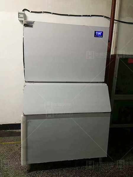 方塊制冰機(jī)