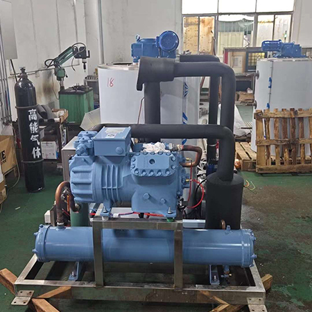 5噸片冰機(jī)交付新疆烏魯木齊某食品廠